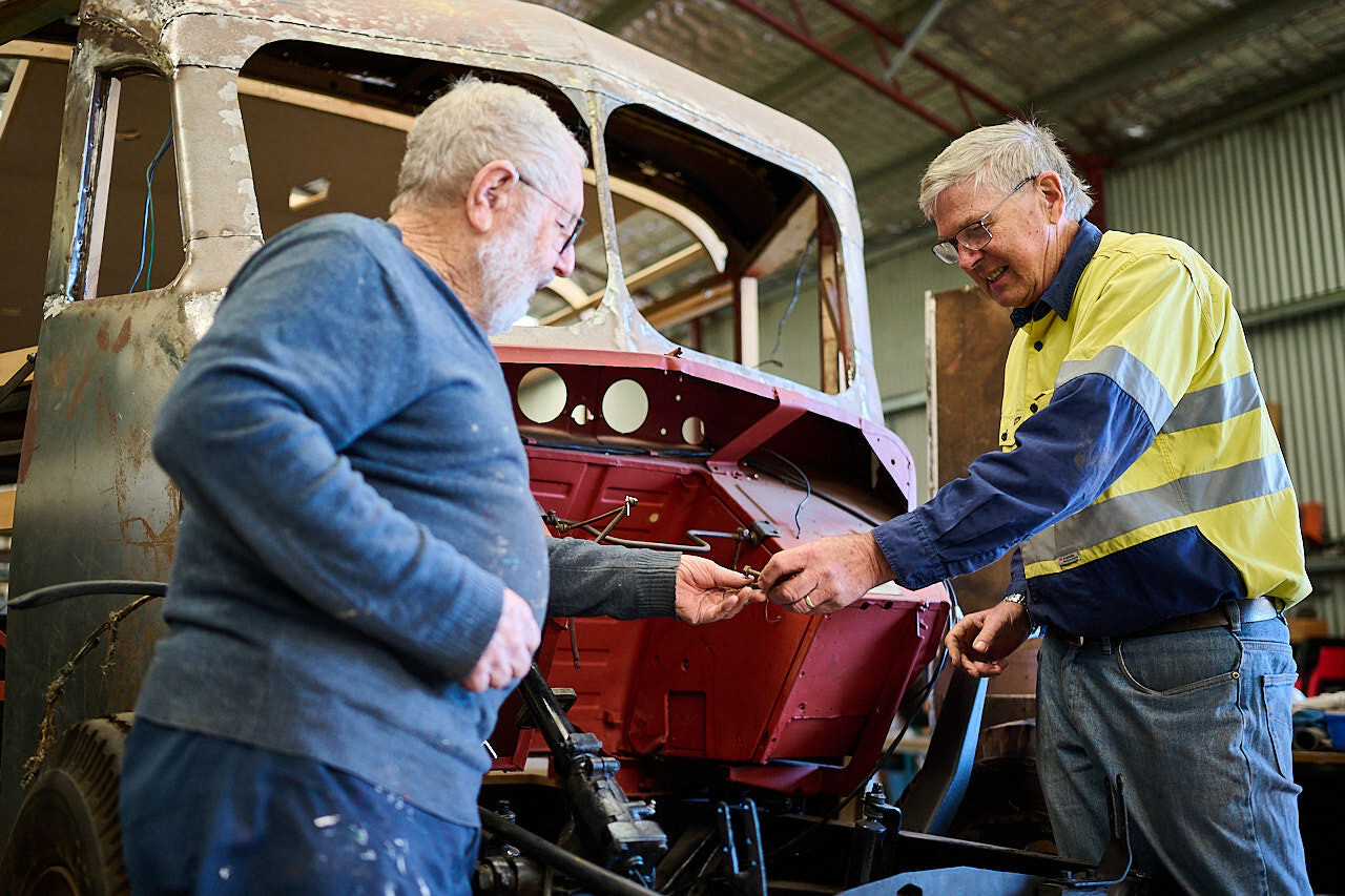 036 WP VOLUNTEERS 220510 DC22430 }}