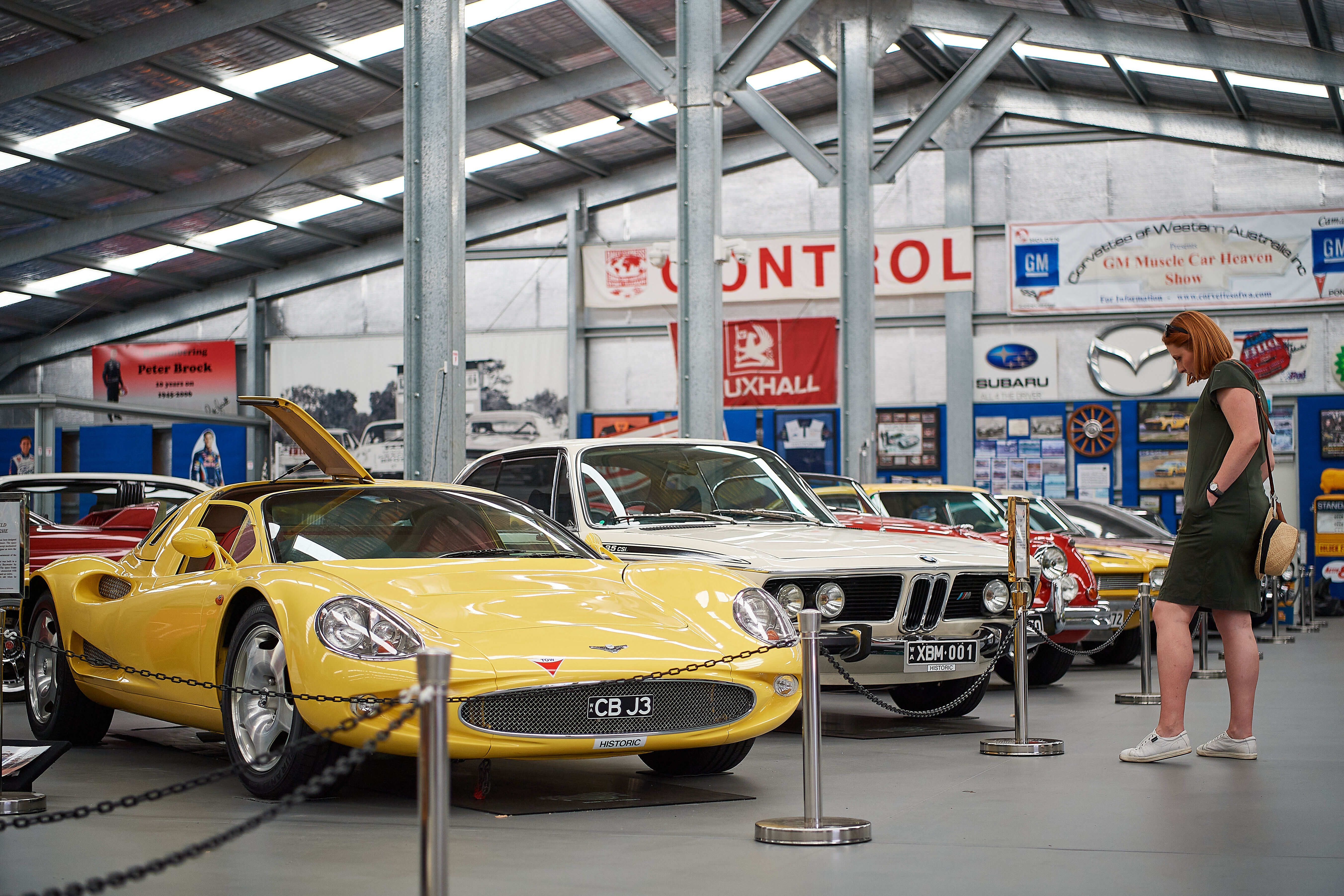 Whiteman Park Motor Museum Ricciardo Hall 048 }}