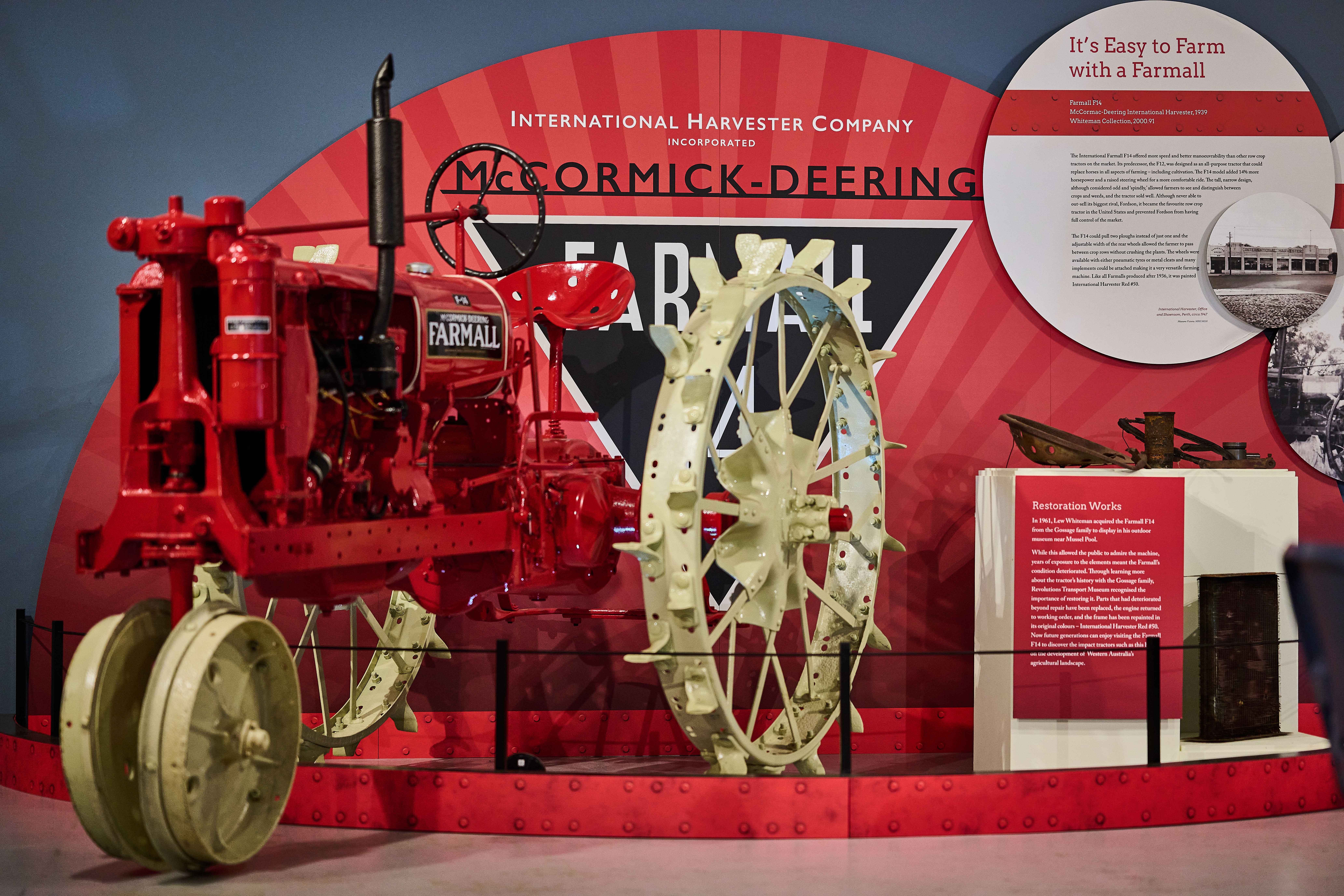 213 WHITEMAN Revolutions Farmall14 250408 }}