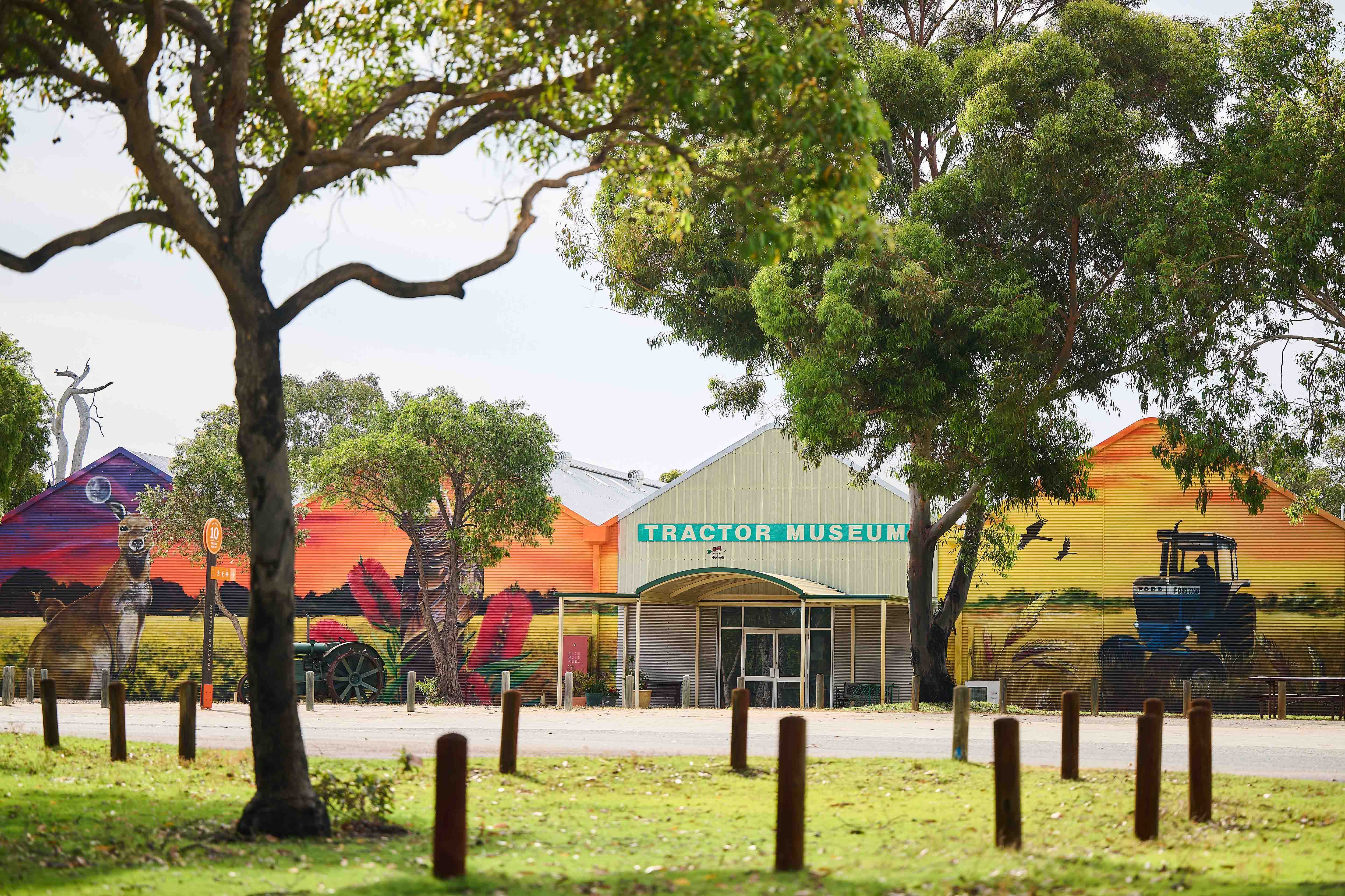 056 WP Tractor Museum front facade WEB BANNER }}