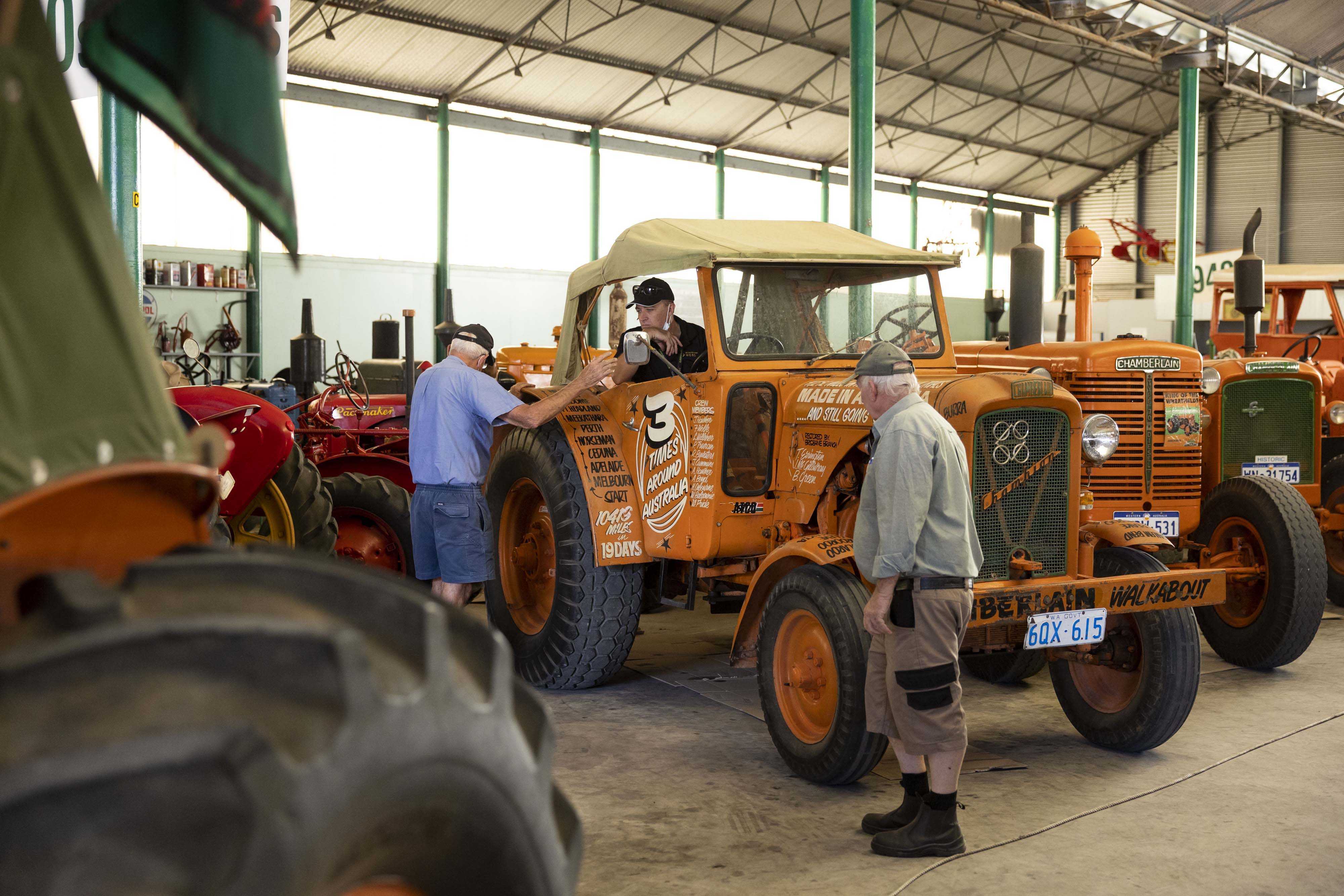 Whiteman Park Tractor Parade 2022 Hi Res 95 WEB }}