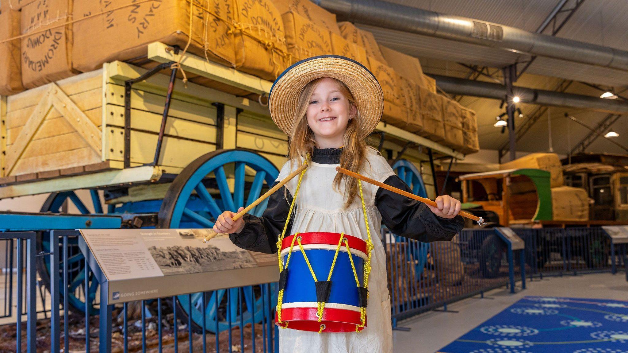 Whiteman Park education - Revolutions Museum - Bill and Beryl_dress up and play 01 }}