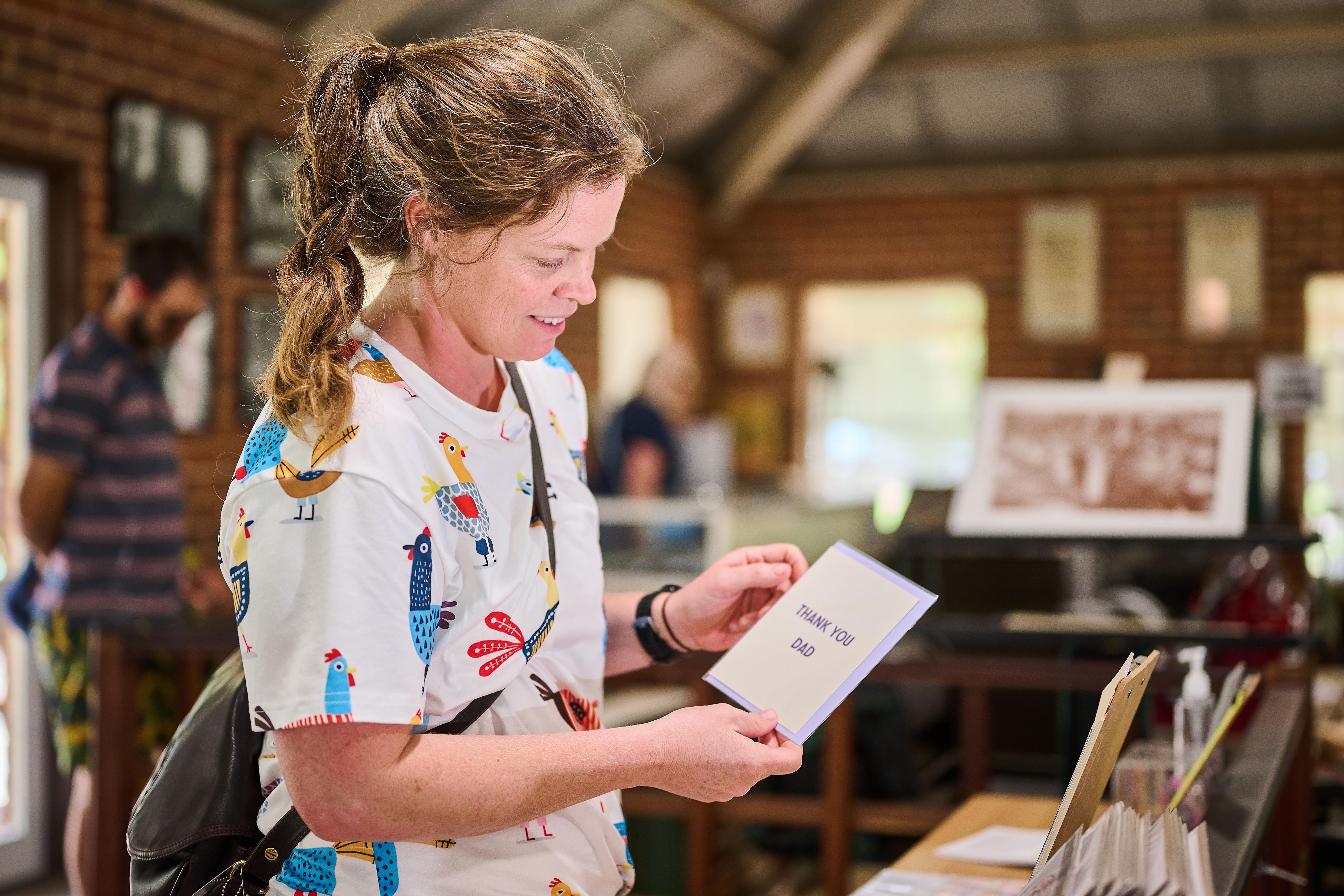 334 WP Bright Press dad card }}